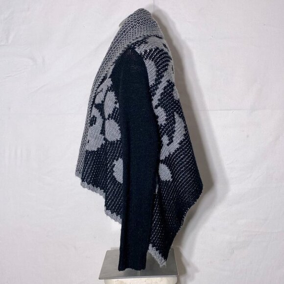 5/$25 Alison Sheri Black Grey Knit Open Front Waterfall Cardigan M - Picture 3 of 11